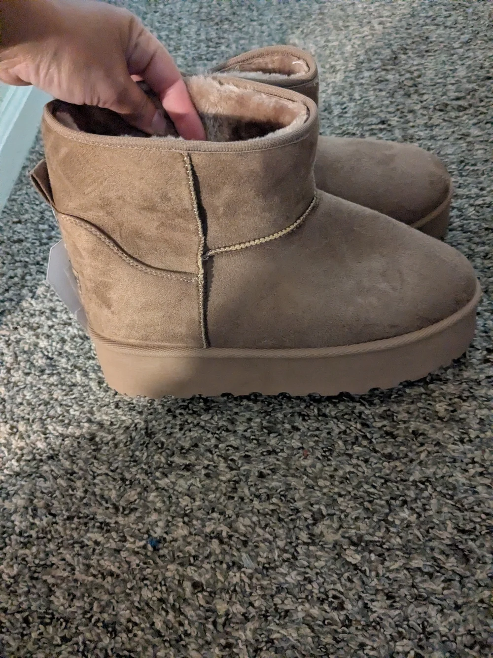 Women’s Plush-Lined Short Boots in Taupe